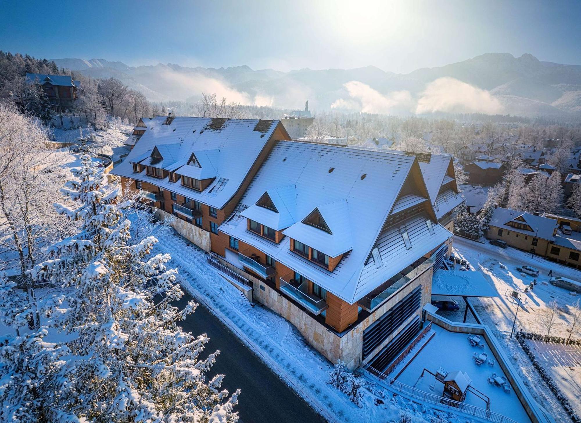 Radisson Blu Hotel & Residences Zakopane Zewnętrze zdjęcie Aerial view of the hotel